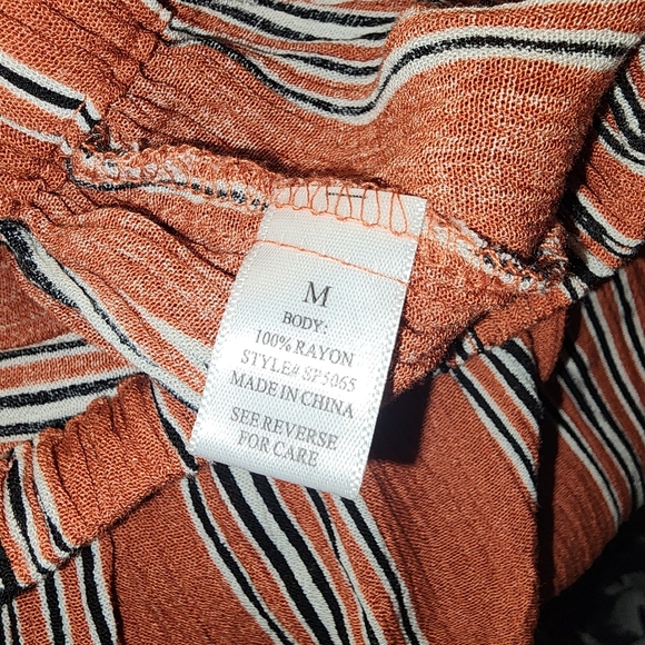 Alter'd State Medium cropped top - Picture 3 of 4